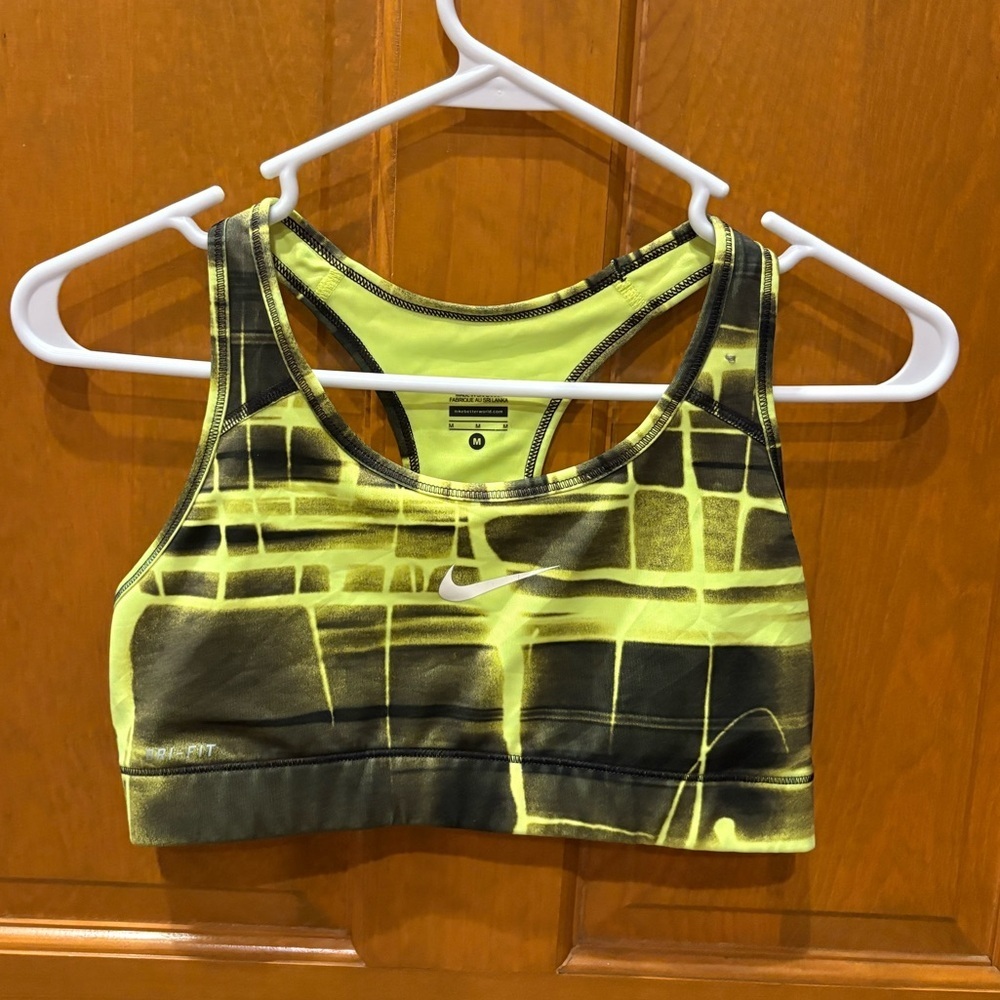 Nike Pro Women’s Sports Bra Green Neon & Black Size Medium